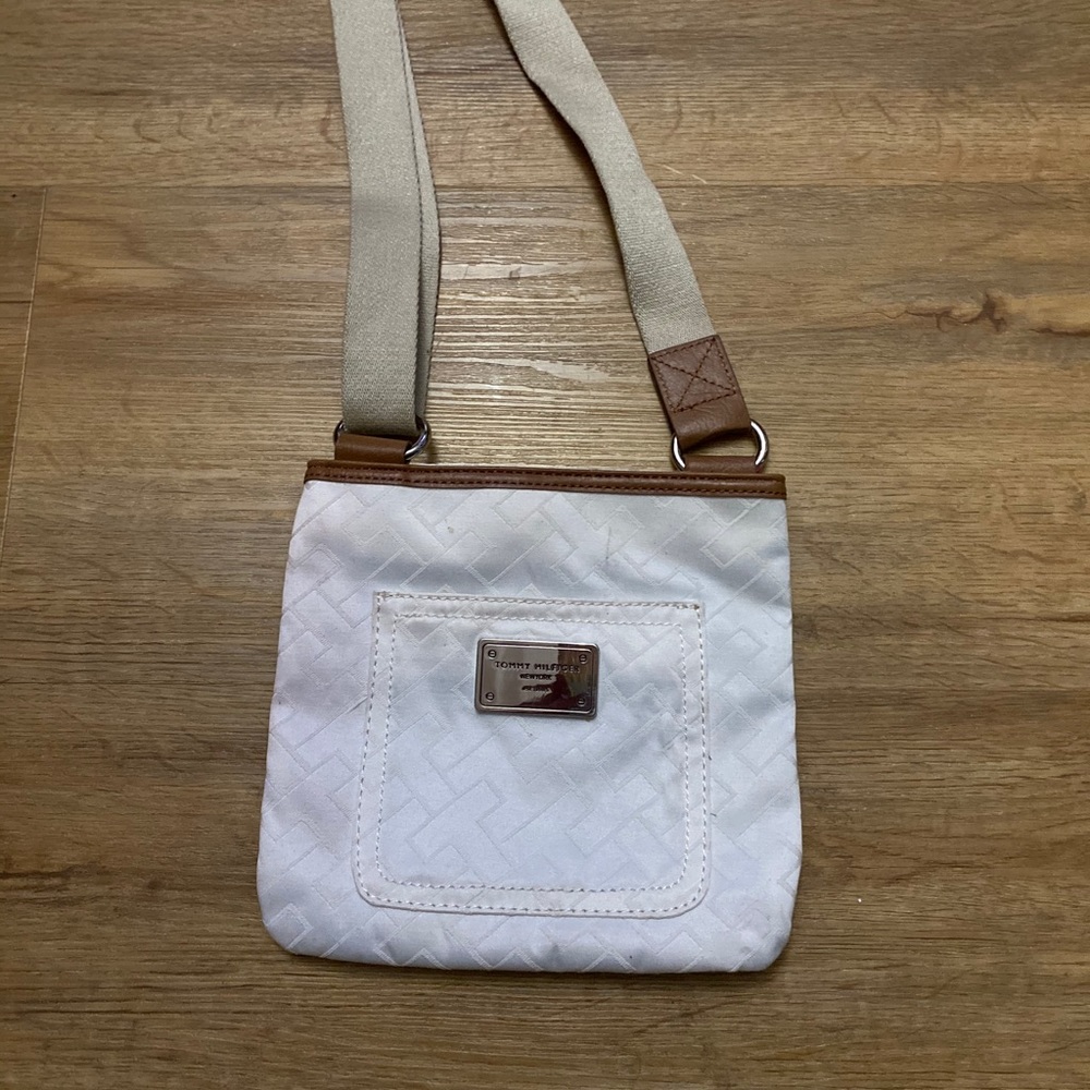 Tommy Hilfiger purse